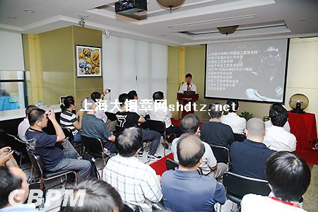 上币展销中心举办《走进钱币的圈圈里》钱币文化系列讲座暨中国载人航天工程20周年纪念铜章首发仪式