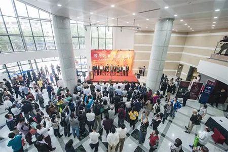 人民币硬币发行60周年全国巡展在上海图书馆隆重开幕